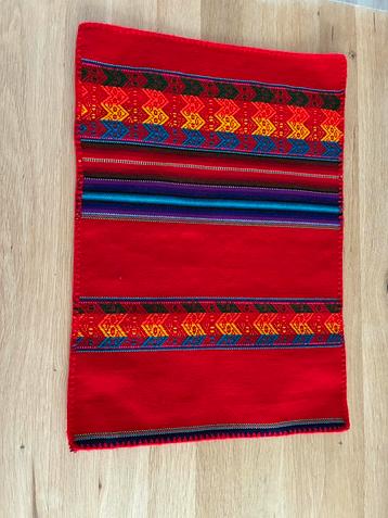 Originele Peruaanse placemats beschikbaar voor biedingen