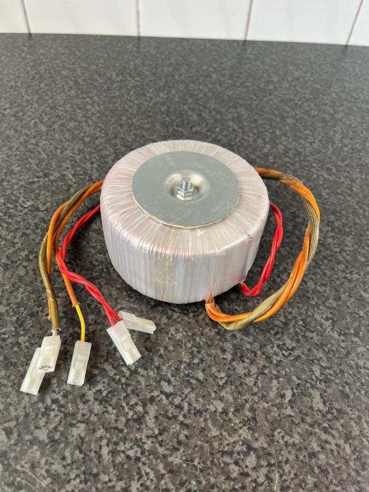 Ringkerntrafo Setzermann AL-150 CS3002SM . 27.2v 10.7A, Hobby en Vrije tijd, Elektronica-componenten, Ophalen of Verzenden