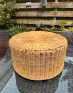 Ronde rotan poef / krukje / voetenbankje / bijzettafeltje, Huis en Inrichting, Banken | Voetenbanken en Poefen, Ophalen of Verzenden