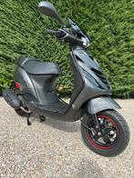 Wij kopen uw Piaggio zip Regio limburg, Fietsen en Brommers, Scooters | Piaggio, Ophalen, Zo goed als nieuw, Zip