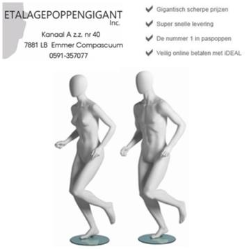 Etalagepoppen / Mannequins met Egg Hoofd Voetbal Ren Houding beschikbaar voor biedingen