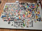 Lego poppetjes met accessoires, ridders, etc, Kinderen en Baby's, Speelgoed | Duplo en Lego, Ophalen of Verzenden, Zo goed als nieuw