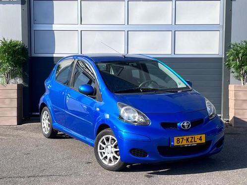 Toyota Aygo 1.0-12V Dynamic Blue / AIRCO / NAP / 5 DEURS / A, Auto's, Toyota, Bedrijf, Te koop, Aygo, ABS, Airbags, Airconditioning