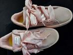 Puma mt 38., Ophalen of Verzenden, Zo goed als nieuw, Roze, Sneakers of Gympen