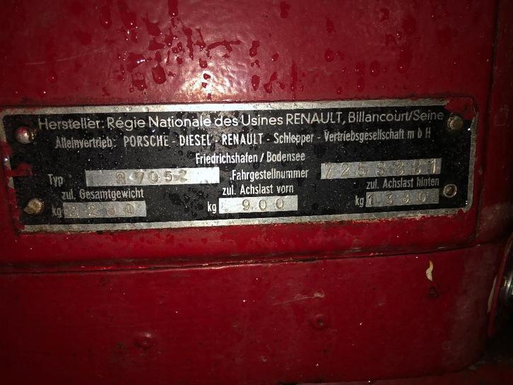 Renault porsche R7052 tractor met kenteken, Hobby en Vrije tijd, Overige Hobby en Vrije tijd, Gebruikt, Ophalen