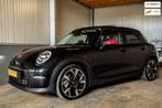 Mini 1.5 Cooper M|Pano|Head-up|Camera|Fabrieksgarantie, Auto's, Adaptive Cruise Control, 156 pk, Zwart, Bedrijf