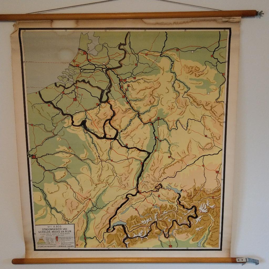 Wandkaart stroomgebied van Schelde, Maas en Rijn - 1954, Antiek en Kunst, Ophalen of Verzenden, Aardrijkskunde