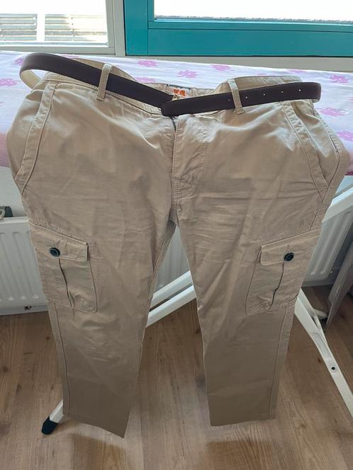 Herenpantalon Boss orange, Kleding | Heren, Broeken en Pantalons, Zo goed als nieuw, Maat 56/58 (XL), Beige, Ophalen of Verzenden
