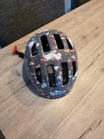 Abus kinderfietshelm - Zo goed als nieuw, Fietsen en Brommers, Fietsaccessoires | Fietshelmen, Jongen of Meisje, Zo goed als nieuw