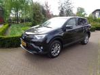 TOYOTA RAV4 2.5i Hybrid 197pk 2WD Aut. Black Edition bij Toy, Auto's, Toyota, Automaat, 12 maanden, Stof, Gebruikt