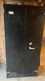 Grote metalen kast met dubbele deuren brandkast, Ophalen, Gebruikt, 100 tot 150 cm, Met slot