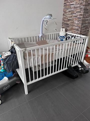 Tweeling box met toebehoren zgan beschikbaar voor biedingen