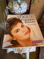 Vogue Complete Beauty Deborah Hutton 1986, Gelezen, Deborah Hutton, Verzenden, Mode algemeen