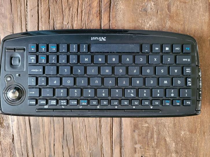 Trust compact draadloos entertainment toetsenbord, Computers en Software, Toetsenborden, Zo goed als nieuw, Ophalen of Verzenden