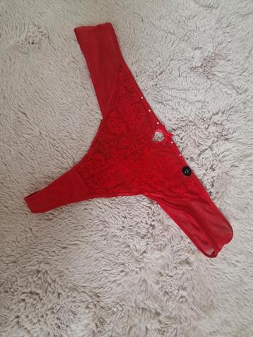 Hunkemöller strings beschikbaar voor biedingen