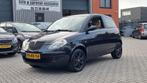 Lancia Ypsilon 1.2 Edizione Nero Airco, Lichtmetalen velgen,, Voorwielaandrijving, Gebruikt, Alcantara, Zwart