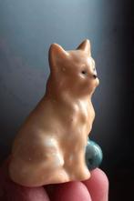 Vintage porseleinen beeldje poes  Kat  Cat, Antiek en Kunst, Ophalen of Verzenden