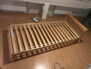 Eenpersoons bedframe hout - afbeelding 1