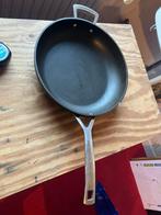 Le creuset forgees koekenpan 30cm, Huis en Inrichting, Keuken | Potten en Pannen, Overige materialen, Gebruikt, Ophalen of Verzenden