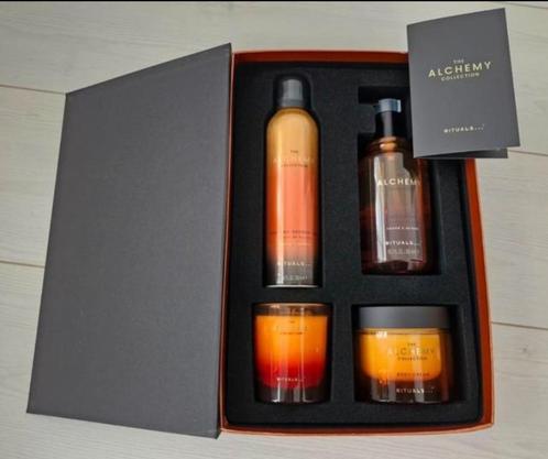 Nieuw Rituals Alchemy gift set foam kaars hand wash body, Sieraden, Tassen en Uiterlijk, Uiterlijk | Lichaamsverzorging, Nieuw