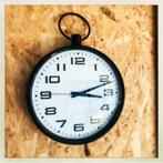 Klok, Ophalen of Verzenden, Zo goed als nieuw, Wandklok