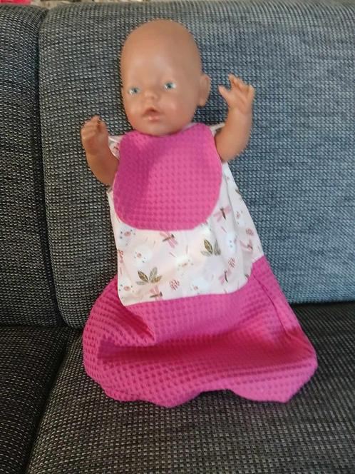 Poppen slaapzak met bijpassende slab 8.50 euro per stuk, Kinderen en Baby's, Speelgoed | Poppen, Nieuw, Babypop, Ophalen of Verzenden
