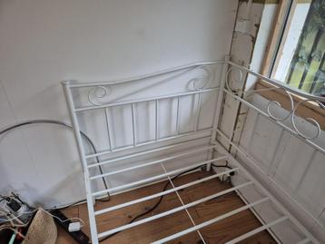 daybed eenpersoonsbed logeerbed kinderbed beschikbaar voor biedingen
