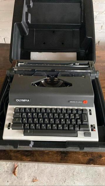 Olympia electric X-L12C typemachine beschikbaar voor biedingen