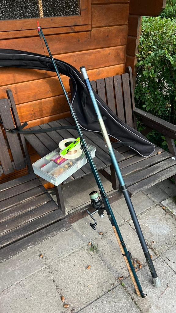 2 hengel en Complete Vishengel Set, Watersport en Boten, Hengelsport | Algemeen, Gebruikt, Complete hengel, Ophalen