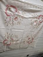 tafelkleed vierkant met geborduurde bloemen, Huis en Inrichting, Tafelkleden, Ophalen of Verzenden, 'T Olde Gre-j, Info@toldegrej.nl