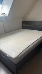 Bed, Huis en Inrichting, Gebruikt, Bruin, Tweepersoons, 140 cm