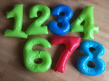 Opblaascijfers 1,2,3,4,6 en 8 - 50 cm groot beschikbaar voor biedingen