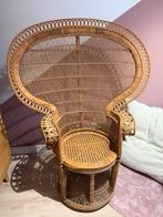 Pauwenstoel, Ophalen