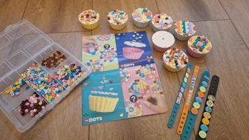 Lego Dots Cupcakes en 4 armbandjes 41926 beschikbaar voor biedingen