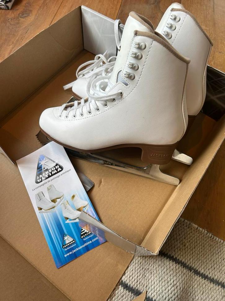Jackson Excel kunstschaatsen en beschermers, maat 41, Sport en Fitness, Schaatsen, Zo goed als nieuw, Kunstschaatsen, Overige merken