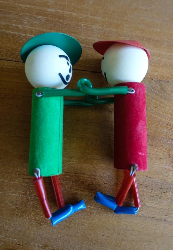 dansende lambada straat poppetjes jaren 80, Verzamelen, Poppetjes en Figuurtjes, Zo goed als nieuw, Ophalen of Verzenden
