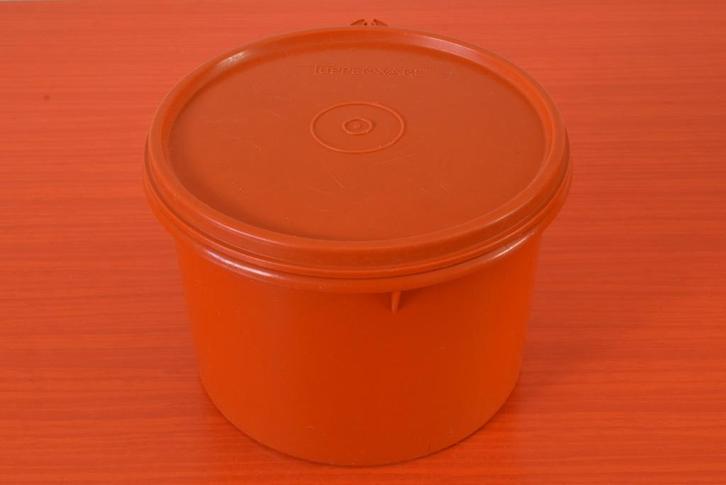 Retro vintage jaren 70 Tupperware voorraadtrommel, Huis en Inrichting, Keuken | Tupperware, Gebruikt, Bus of Trommel, Oranje, Ophalen of Verzenden