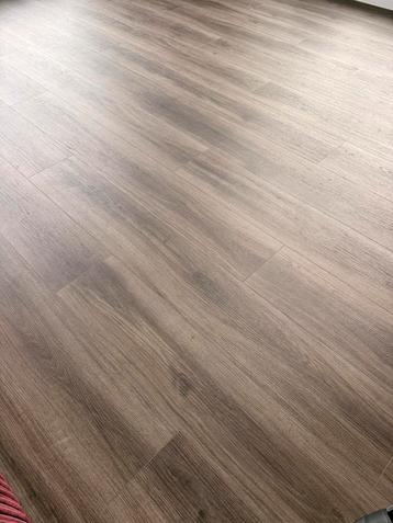 80sqm PVC floor - Moduleo beschikbaar voor biedingen