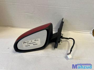 TOYOTA YARIS 3 P13 Rood links spiegel 2012-2020 beschikbaar voor biedingen