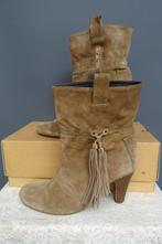 AAIKO maat 41, suede leren laarzen met hak., Kleding | Dames, Schoenen, Aaiko, Beige, Lage of Enkellaarzen, Ophalen of Verzenden