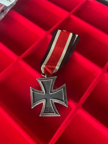 Iron cross - Gemerkt 98 beschikbaar voor biedingen