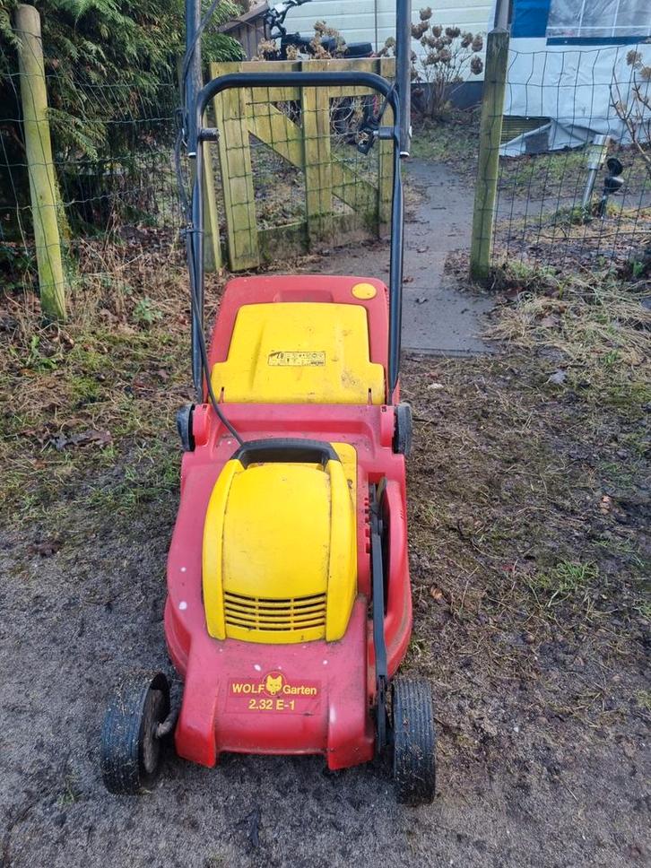 Wolf Garten 2.32 E-1 Grasmaaier - Gebruikt, Tuin en Terras, Grasmaaiers, Gebruikt, Elektrische grasmaaier, 30 t/m 39 cm, Cirkelmaaier