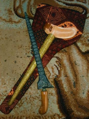 Antieke Keris Brojol met Pamor Melati Rinonce Djogja SVA85 beschikbaar voor biedingen