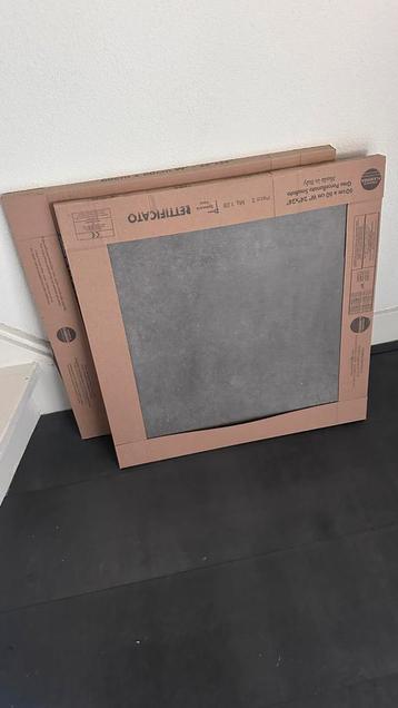 2 pakken CTC Beton Donker Grijs 60x60 Vloertegel beschikbaar voor biedingen