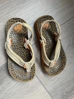 Reef slippers goudkleurig met bandje maat 28, Gebruikt, Meisje, Overige typen, Ophalen of Verzenden