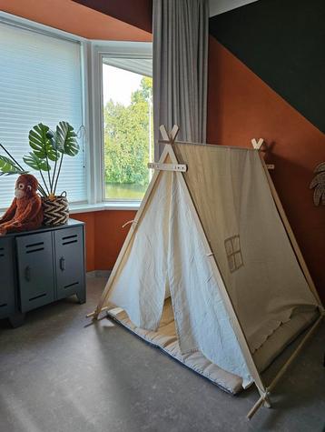Tipi tent voor kinderen - Zo goed als nieuw! beschikbaar voor biedingen