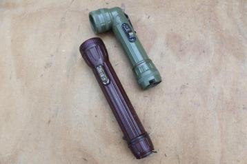 = US Vietnam War Flashlight Zaklampen Vroege Variant 2x = beschikbaar voor biedingen