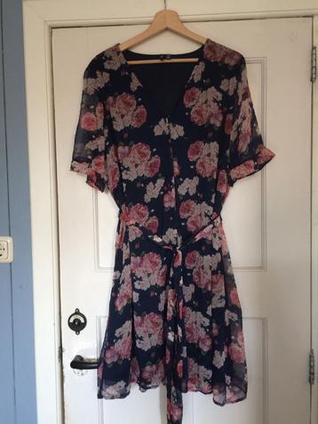 Vero Moda zomerjurk bloemen maat xxl ZGAN! beschikbaar voor biedingen