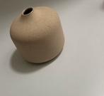 Vaasje, H en M home, beige, Overige kleuren, Aardewerk of Porselein, Ophalen of Verzenden, Zo goed als nieuw