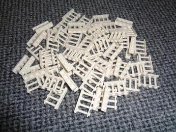 Partij N738=50x Nieuwe Lego hekjes (Meerdere setjes) beschikbaar voor biedingen